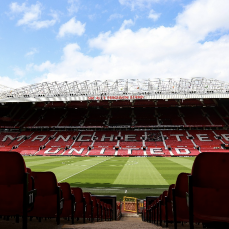 Manchester United announces the departure of the head of its football department